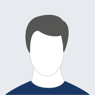 Grafik eines stilisierten männlichen Avatars mit kurzen, dunklen Haaren auf blauem Hintergrund. Das Gesicht ist weiß und ohne Details dargestellt.